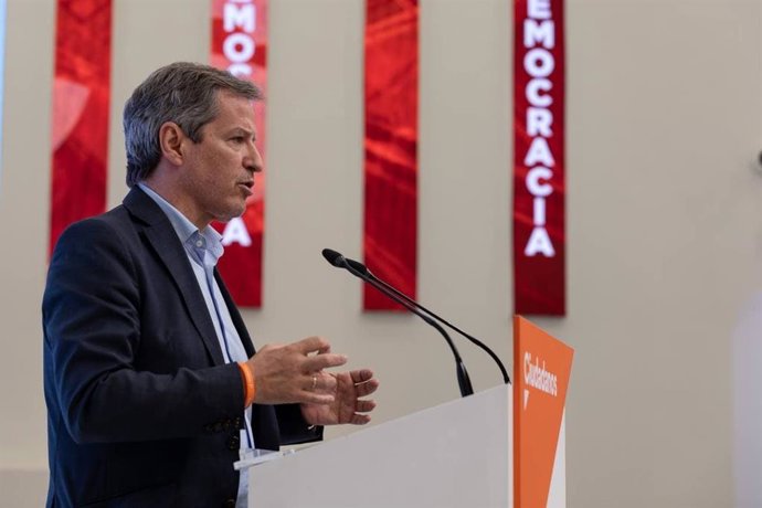 El vicesecretario general de Ciudadanos y portavoz en las Cortes de Aragón, Daniel Pérez Calvo, en una rueda de prensa en la sede de Cs en Madrid.