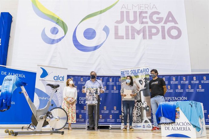Presentación del reto solidario a favor de la Asociación de Autoinmunes y Lupus de Almería, ALAL