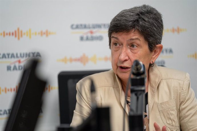 La delegada del Gobierno, Teresa Cunillera, en una entrevista en Catalunya Rdio.