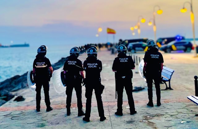 La Policía Local de Melilla participa en el control de entrada de inmigrantes en Melilla