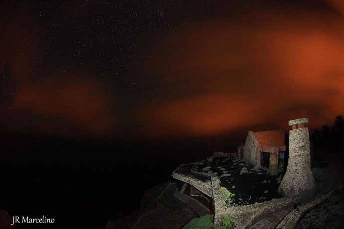 Archivo - Imagen nocturna en la isla de El Hierro
