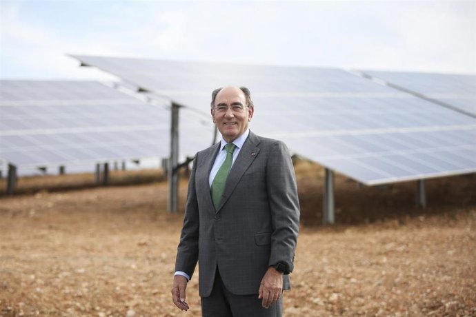 Archivo - Iberdrola invertirá 40 millones en promover empresas industriales innovadoras para la transición energética