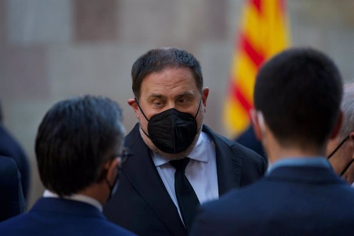 El líder de ERC, Oriol Junqueras,  llega a la Generalitat para la toma de posesión de Pere Aragons