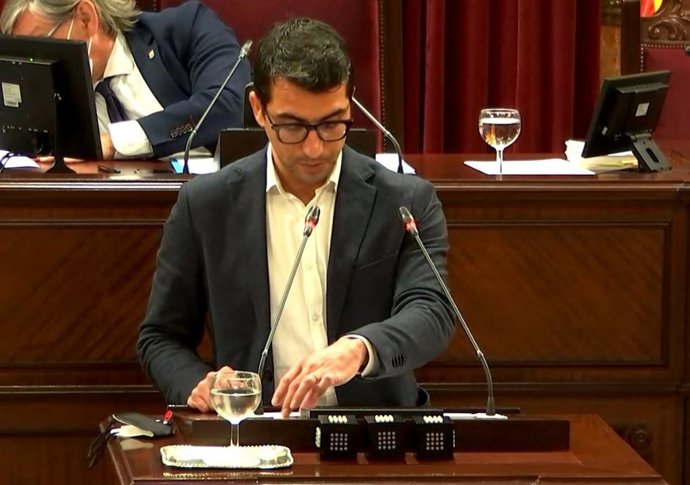 Archivo - El conseller de Fondos Europeos, Universidad y Cultura, Miquel Company.