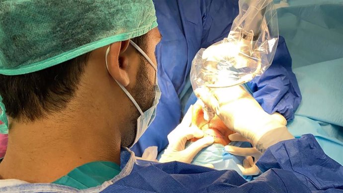 Operación de blefaroplastia sin cirugía