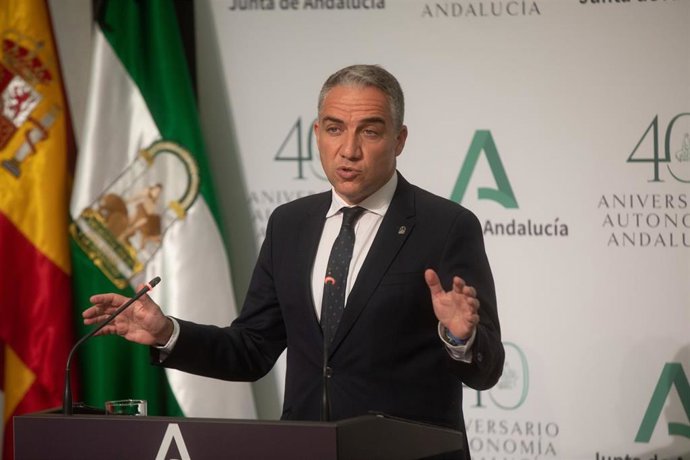 El  consejero de la Presidencia, Administración Pública e Interior y portavoz del Gobierno andaluz, Elías Bendodo, en  la rueda de prensa tras la reunión semanal del Consejo de Gobierno a 15 de junio del 2021 en Sevilla, Andalucía, España