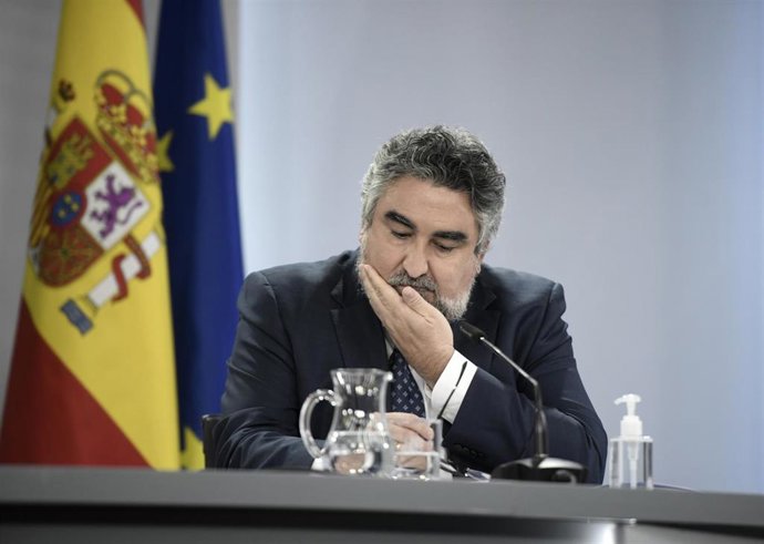 El ministro de Cultura, José Manuel Rodriguez Uribes, en una rueda de prensa posterior al Consejo de Ministros, a 15 de junio de 2021, en La Moncloa, Madrid, (España). Durante la comparecencia, donde han informado sobre los acuerdos a los que han llegad