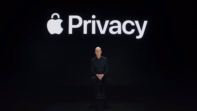El CEO de Apple, Tim Cook, habla sobre las herramientas de privacidad de iOS 15 y iPadOS 15 en el Steve Jobs Theater