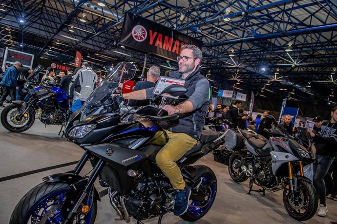 Archivo - Valncia.- Las ferias Dos Ruedas y VLC Bike's reúne mas de 2.000 vehículos y contará con las acrobacias de Emilio Zamora