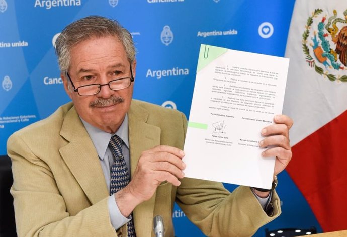 Archivo - El ministro de Exteriores argentino, Felipe Carlos Solá