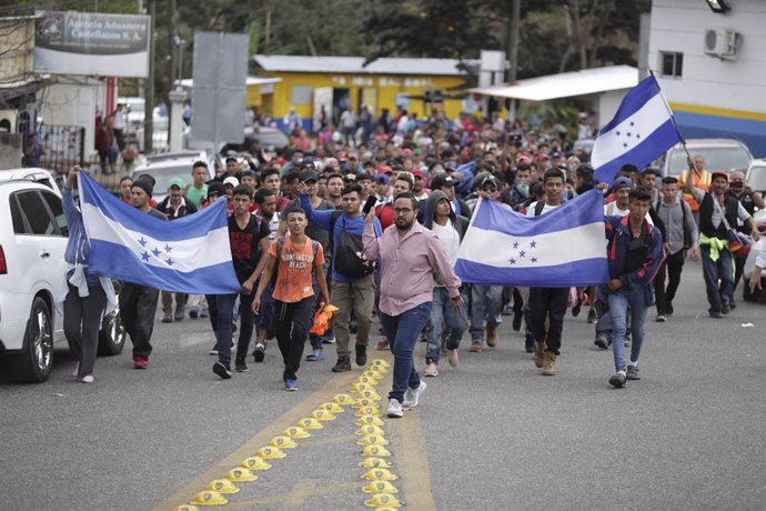 Archivo - Caravana de migrantes en Honduras