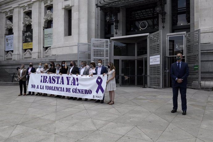 Protesta contra la violencia machista en el Palacio de Cibeles