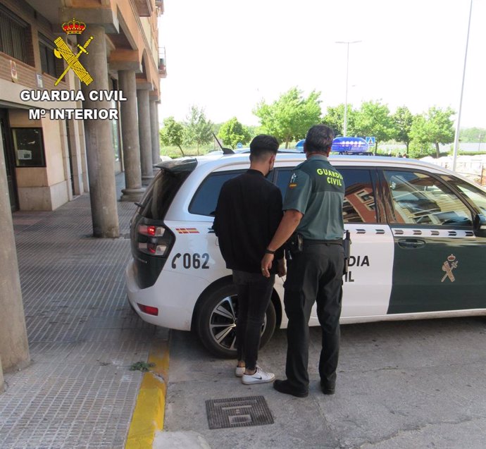 Detenido en Talavera por un presunto delito de abusos sexuales a través de redes sociales.