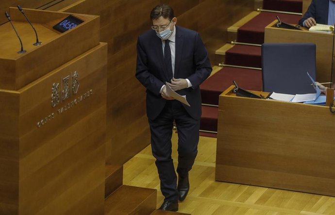 Archivo - El presidente de la Generalitat Valenciana, Ximo Puig, en Les Corts