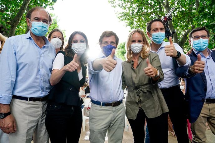 El presidente del PP de Madrid, Pío García-Escudero; la delegada del Área de Cultura del Ayuntamiento de Madrid, Andrea Levy; el alcalde de Madrid, José Luis Martínez-Almeida;  el secretario general del PP, Teodoro García Egea. Madrid, 16 de junio de 20