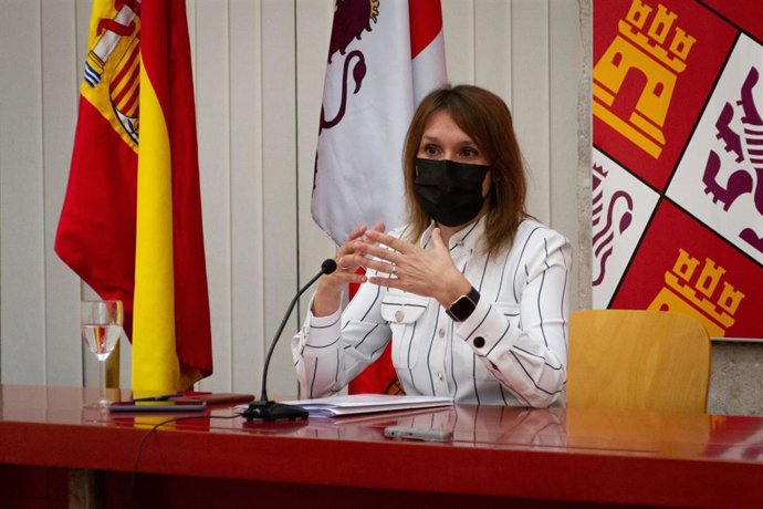 Rocío Lucas comparece en rueda de prensa.