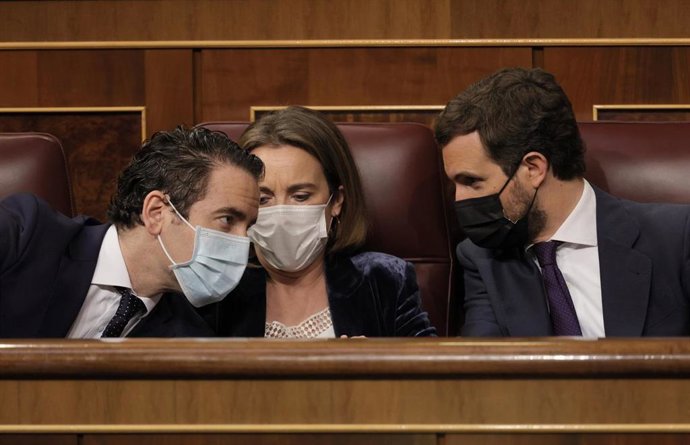 Teodoro García Egea, Cuca Gamarra y Pablo Casado, en el Congreso