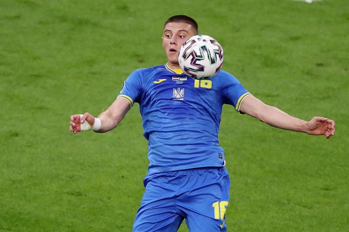 Vitaliy Mykolenko of Ukraine during the UEFA Euro 2020, Group C football match between Netherlands and Ukraine on June 13, 2021 at the Johan Cruijff ArenA in Amsterdam, Netherlands - Photo Marcel ter Bals / Orange Pictures / DPPI