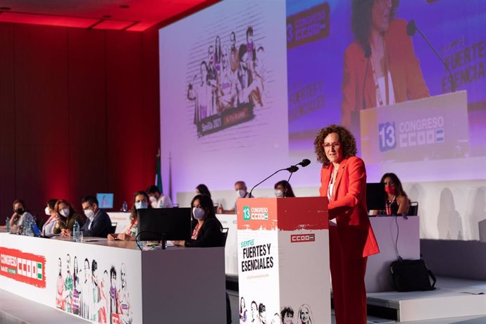 La secretaria general de CCOO-A, Nuria López, durante su intervención en la inauguración del XIII congreso regional del sindicato CCOO, 16 de junio 2021 en Sevilla, Andalucía, España.