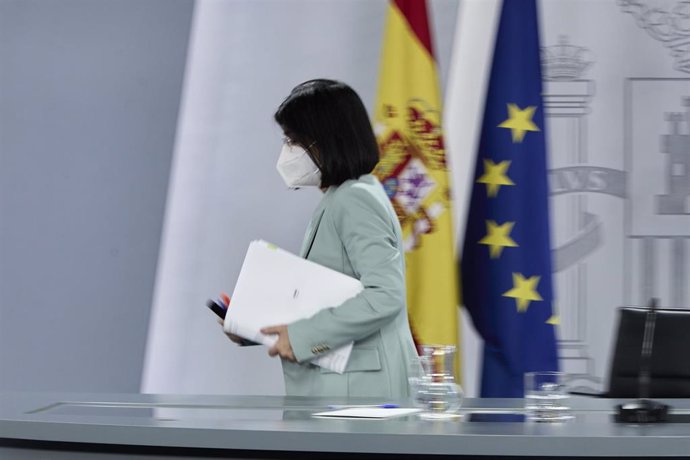 La ministra de Sanidad, Carolina Darias, durante la rueda de prensa posterior al Consejo Interterritorial de Salud, a 9 de junio de 2021, en Madrid (España). El Consejo Interterritorial del Sistema Nacional de Salud ha alcanzado un nuevo acuerdo de medi