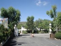 Una treintena de personas desalojadas del camping de Navarrete que se ha inundado