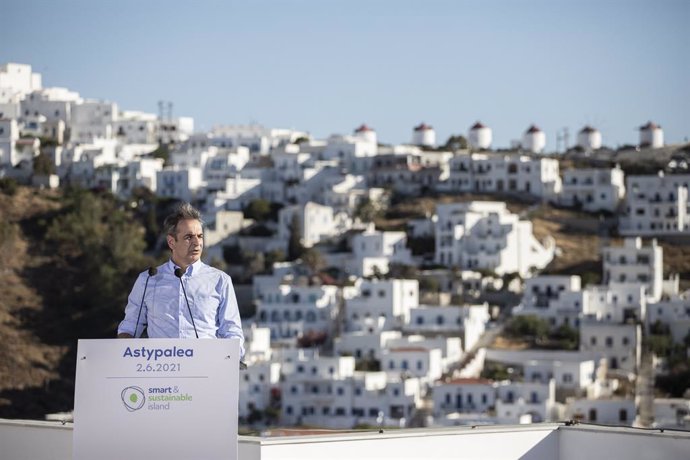 02 June 2021, Greece, Astypalea: Kyriakos Mitsotakis, Prime Minister of Greece delivers a speech during the official launch of a project to introduce and test electric vehicles and sustainable energy systems on the Aegean Sea island of Astypalea. Photo: