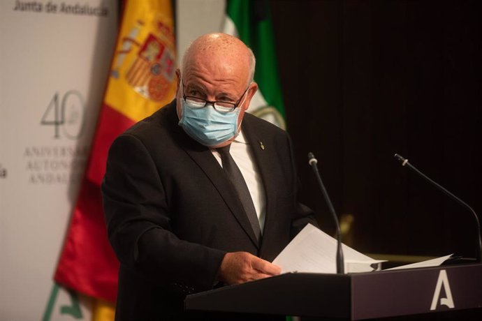 El consejero de Salud y Familias, Jesús Aguirre, en una foto de archivo.