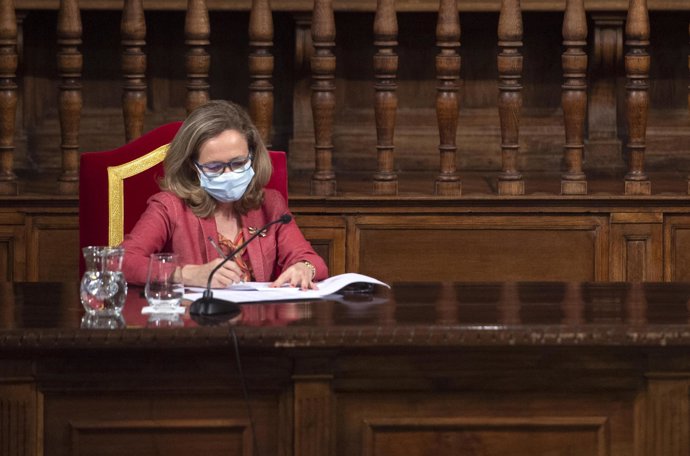 La vicepresidenta segunda del Gobierno y ministra de Asuntos Económicos, Nadia Calviño, interviene la sesión El futuro de las finanzas: tecnología y sostenibilidad, del II Foro Económico Internacional Expansión.