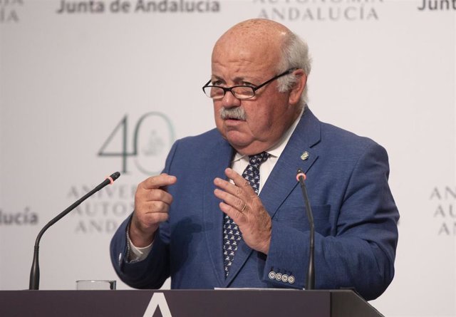 El consejero de Salud y Familias, Jesús Aguirre, durante la rueda de prensa tras la reunión semanal del Consejo de Gobierno de la Junta de Andalucía, a 18 de mayo de 2021.