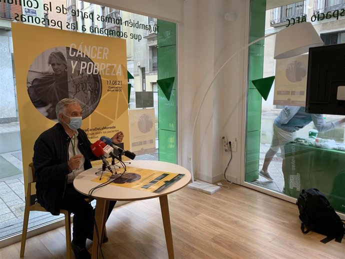 El presidente de la Aecc en Valladolid, Artemio Domínguez.