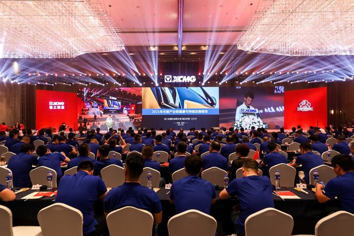 XCMG Publishes (China)2021 Hoisting Industry Chain Sustainable Development Report.