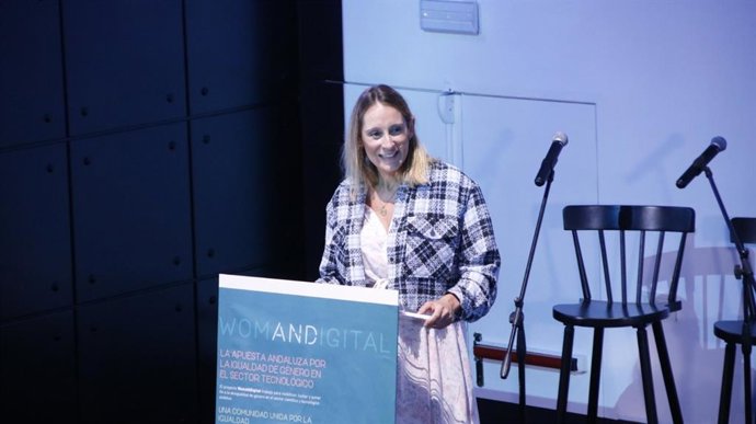 Lorena García, la viceconsejera de Transformación Económica, durante su intervención en el foro 'WomANDigital Summit'
