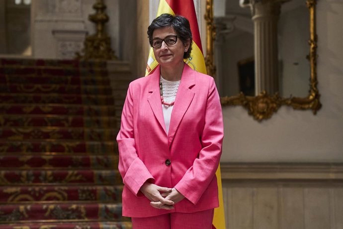 La ministra de Asuntos Exteriores, Unión Europea y Cooperación, Arancha González Laya, durante la recepción del vicepresidente y comisario de Relaciones Interinstitucionales y Prospectiva de la UE, Maros Sefeovie, a 19 de mayo de 2021, en el Palacio de 
