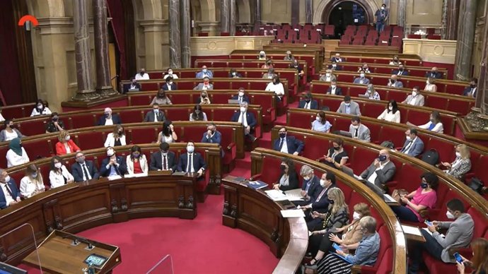 Pleno del Parlament en la sesión del 17 de junio.