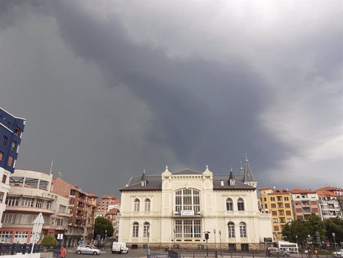 Cielos muy nublados en Euskadi (archivo)