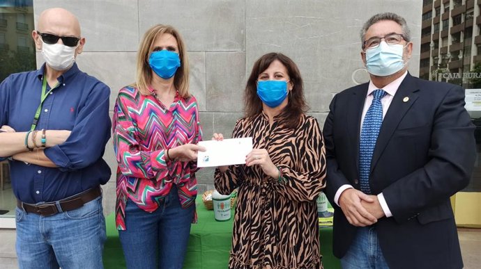 Fundación Caja Rural colabora con la AECC