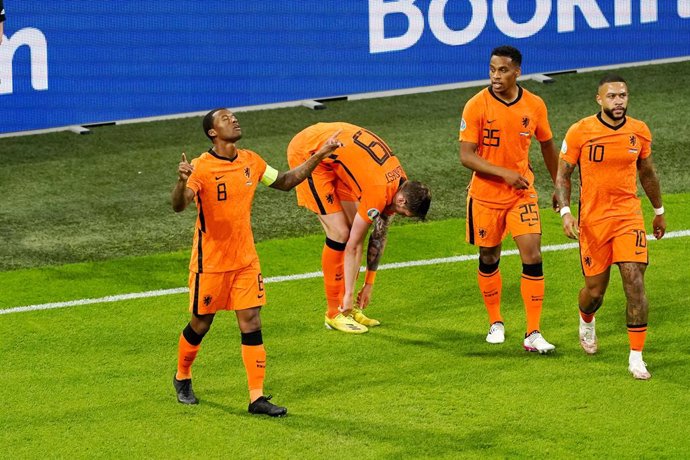 Georginio Wijnaldum of the Netherlands celebrates after scoring his sides first goal during the UEFA Euro 2020, Group C football match between Netherlands and Ukraine on June 13, 2021 at the Johan Cruijff ArenA in Amsterdam, Netherlands - Photo Andre We