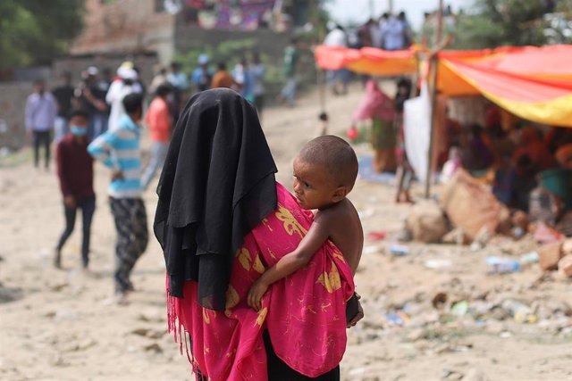 Campamento de refugiados rohingyas en Nueva Delhi (India)