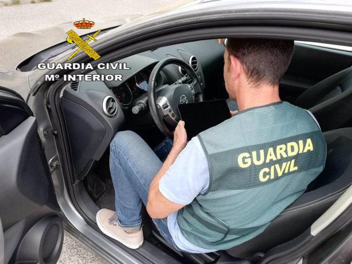 Desarticulado en Lora del Río (Sevilla) un concesionario de venta de coches de segunda mano con kilometraje manipulado