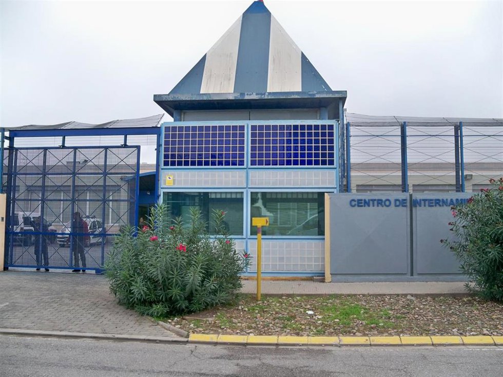 Archivo - Centro de Internamiento de Extranjeros (CIE) de la Zona Franca