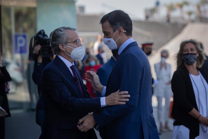El president del Govern espanyol, Pedro Sánchez, i el president del Cercle d'Economia, Javier Faus.