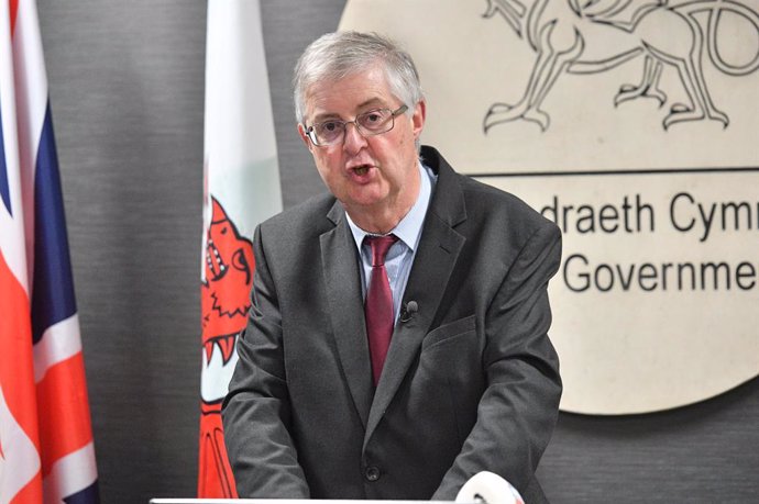Archivo - 30 July 2019, Wales, Newport: First Minister of Wales Mark Drakeford speaks during a press conference at the Senedd in Cardiff, ahead of a meeting with Prime Minister Boris Johnson. Photo: Ben Birchall/PA Wire/dpa
