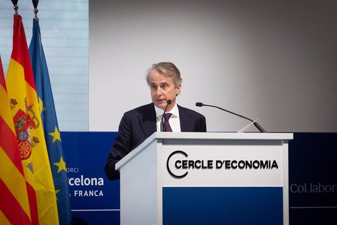 El presidente del Cercle d'Economia, Javier Faus, interviene en la tercera sesión de la XXXVI Reunión del Cercle d'Economia, a 18 de junio de 2021, en Barcelona, Cataluña, (España). Las jornadas, bajo el título 'La gran reconstrucción, retos y oportunid