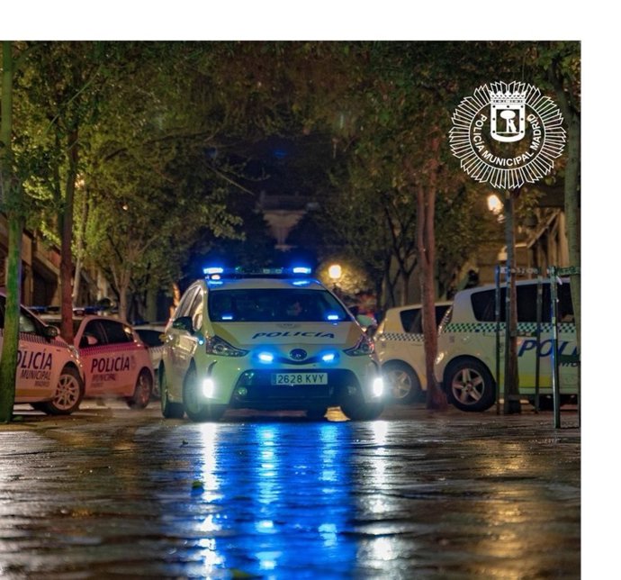 Detenido por la Policía Municipal de Madrid un motorista con una tarjeta de asilo político falsificada