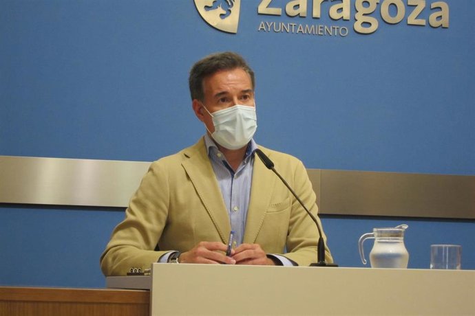 El consejero de Urbanismo del Ayuntamiento de Zaragoza, Víctor Serrano.