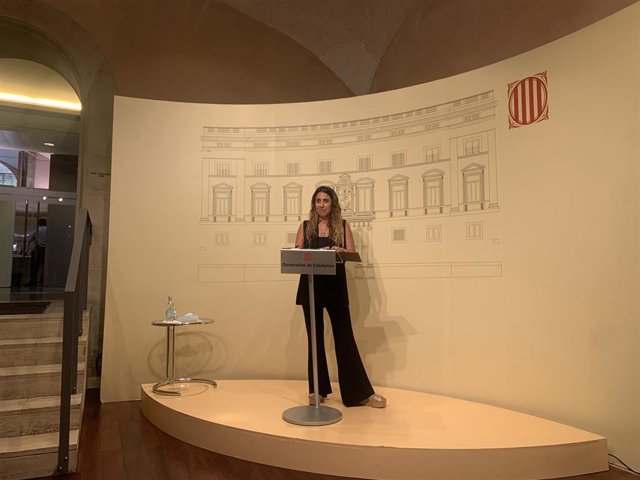 La portavoz del Govern, Patrícia Plaja, en rueda de prensa tras constituirse el grupo de trabajo del Ejecutivo para la garantía del derecho a la vivienda