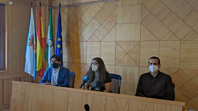 Sánchez, Fernández y Bustamente, en el Ayuntamiento de La Roda