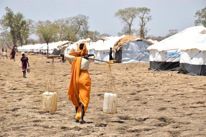 Archivo - Campamento de refugiados etíopes en Sudán