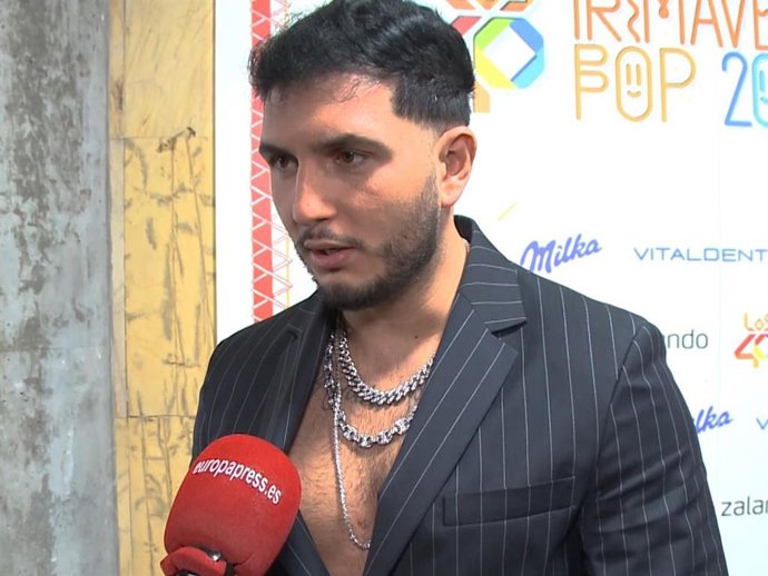 Omar Montes tira de ironía para desvelar el nuevo proyecto profesional de su amigo Kiko Rivera