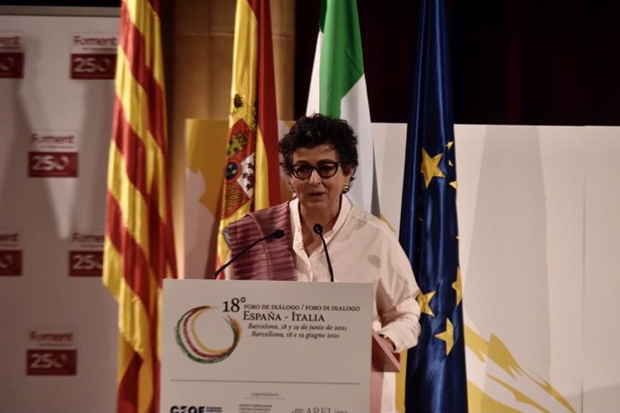 La ministra d'Afers exteriors, Unió Europea i Cooperació, Arancha González Laya, aquest dissabte durant la seva intervenció en el Frum de Dileg Espanya-Itlia a la seu de Foment del Treball a Barcelona